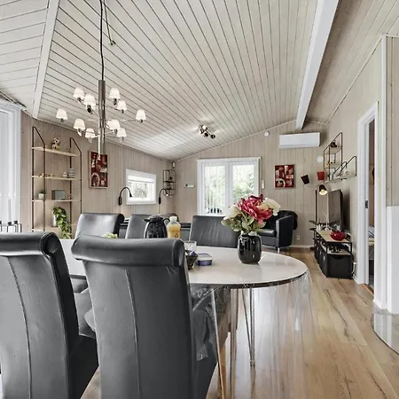 3 Bedroom Awesome In